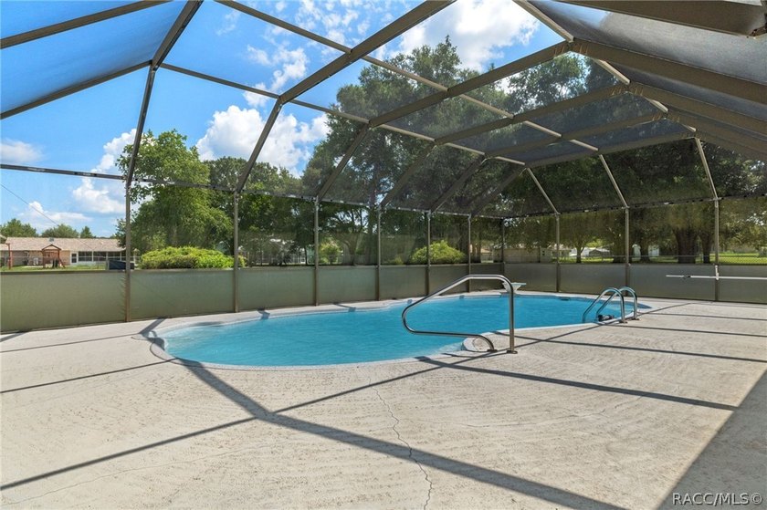 You'll be delighted with this well-maintained, one-owner - photo 31