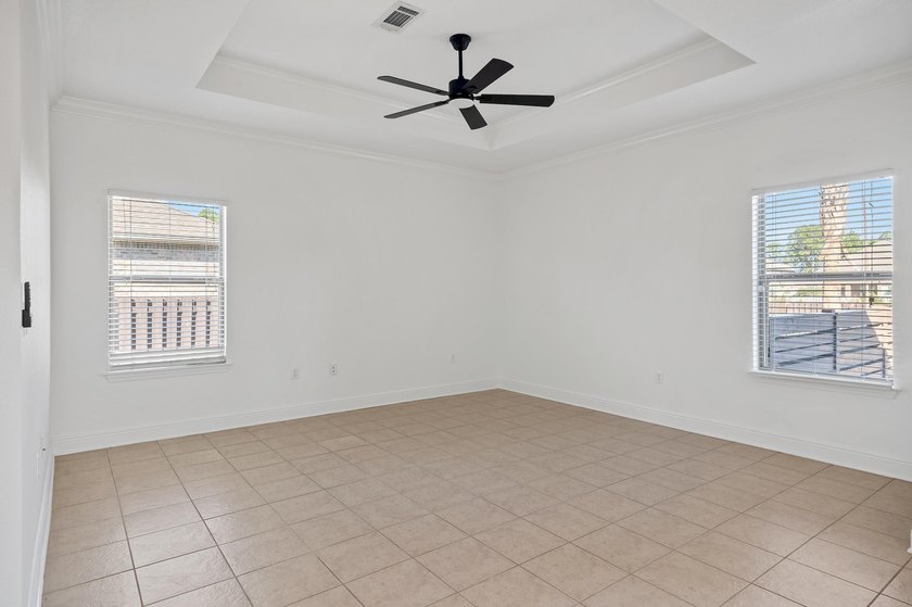 Price Improvement!! A 5,000 flooring allowance is now included! - photo 3