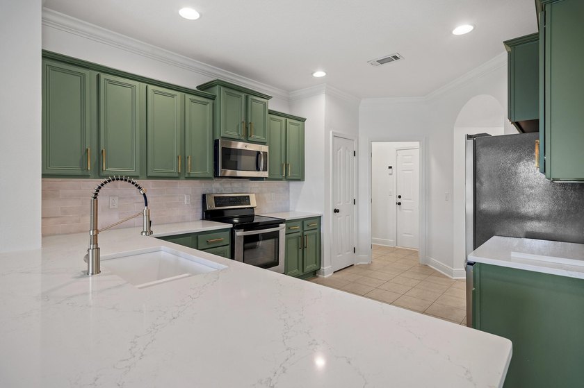 Price Improvement!! A 5,000 flooring allowance is now included! - photo 7