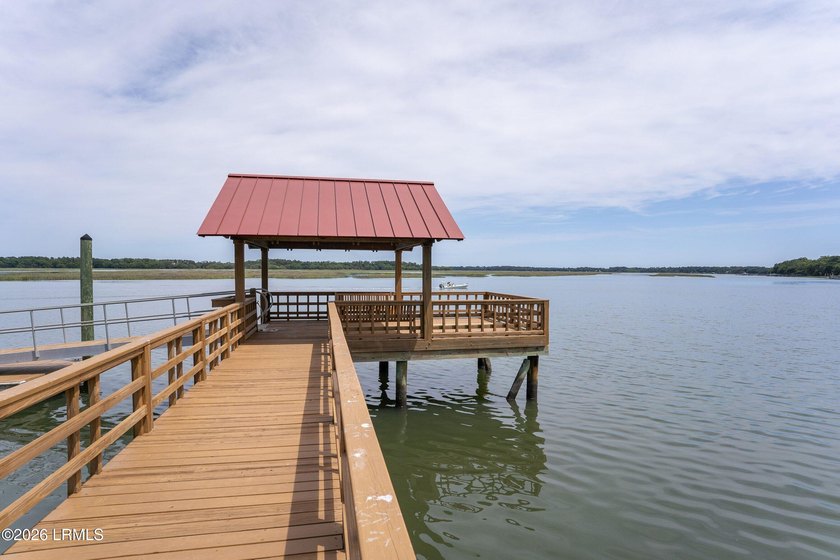 Exceptional interior homesite in Distant Island -- a - photo 18