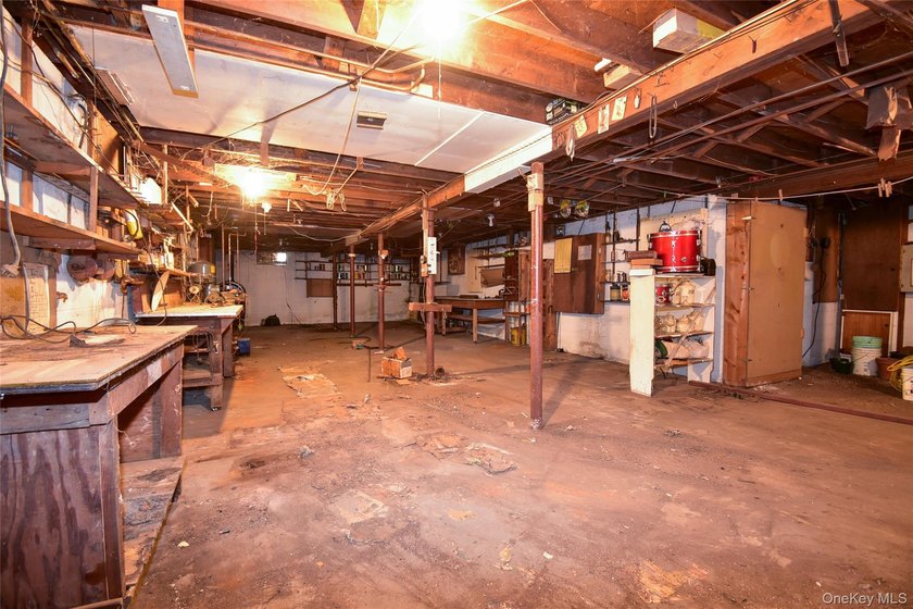 Rare and wonderful opportunity for a handy homeowner to own an - photo 11
