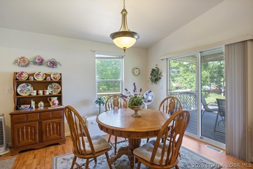 Vacation or Full Time Home. Well taken care of 3 Bedroom 2 Bath - photo 14