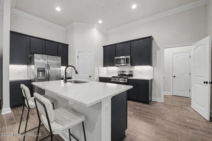 This beautiful home in the Shieldsboro community offers a - photo 11