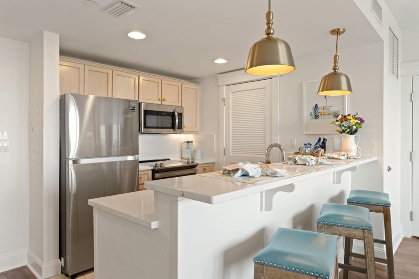 This one stands out!! Stunning 6th-floor condo with breathtaking - photo 13