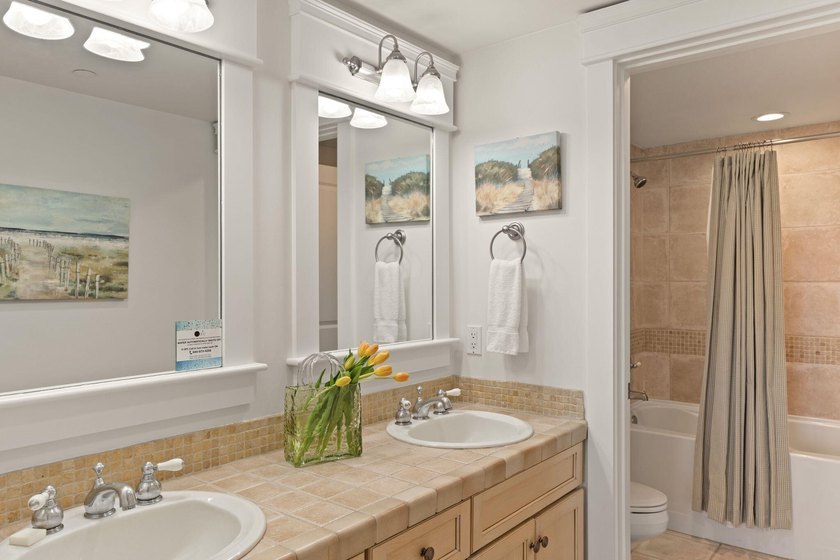This one stands out!! Stunning 6th-floor condo with breathtaking - photo 32