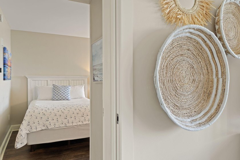 This one stands out!! Stunning 6th-floor condo with breathtaking - photo 34