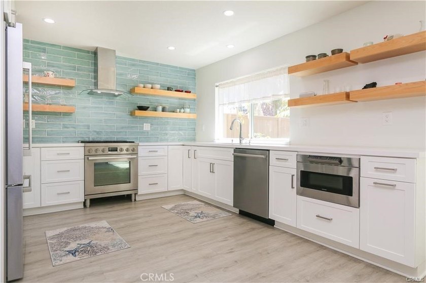 Resort style living in Huntington Beach. This completely - photo 5
