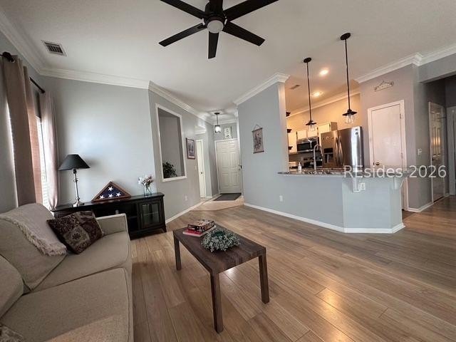 Nestled on a quite cul-de-sac, this sunny two bedroom, two bath - photo 11