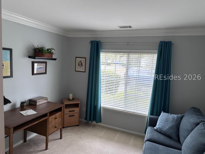 Nestled on a quite cul-de-sac, this sunny two bedroom, two bath - photo 12