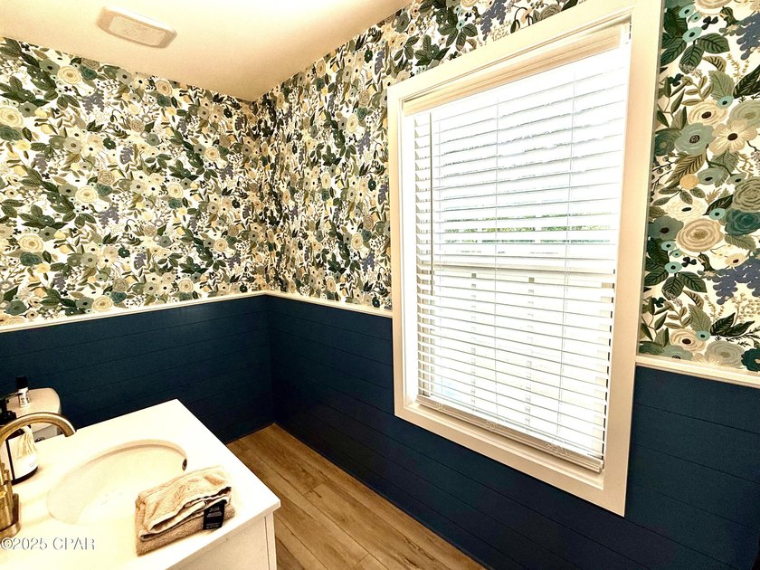 Stunning Executive Home in Indian Springs - 4 Beds | 3.5 Baths | - photo 36