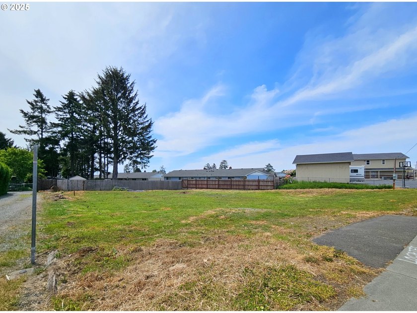 Prime Multi-Family Development Opportunity - Cleared Lot Near - photo 3