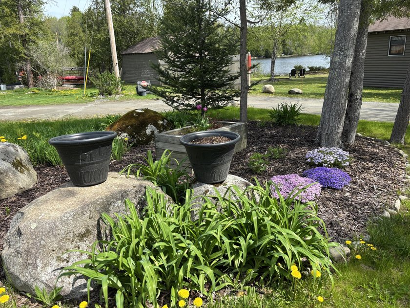Welcome to this stunning, fully renovated home, meticulously - photo 6