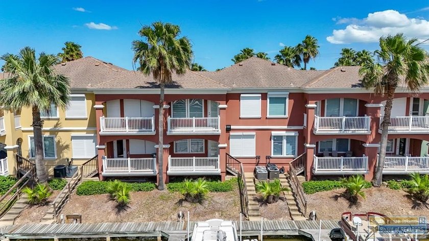 Beautiful two-story property offering 3 bedrooms and 2.5 baths - photo 33