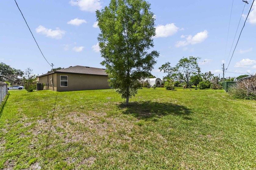 Welcome to 641 SW Addie Street, a move-in-ready Port St. Lucie - photo 18