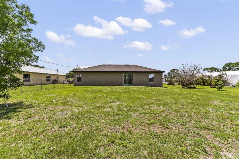 Welcome to 641 SW Addie Street, a move-in-ready Port St. Lucie - photo 19