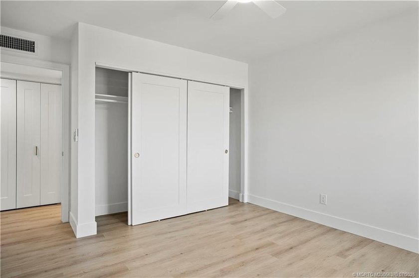 QUALITY, HIGH CALIBER, COMPLETELY RENOVATED w/ High Grade - photo 14