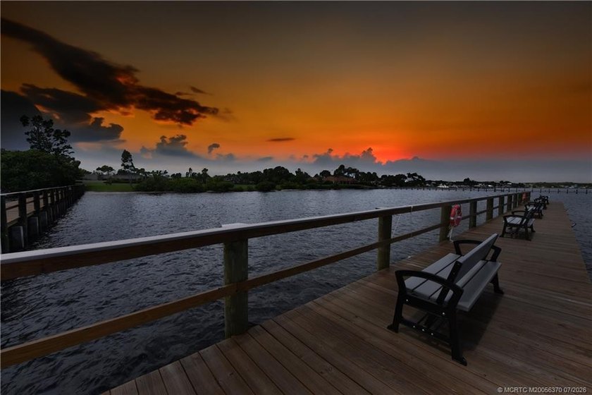 QUALITY, HIGH CALIBER, COMPLETELY RENOVATED w/ High Grade - photo 20