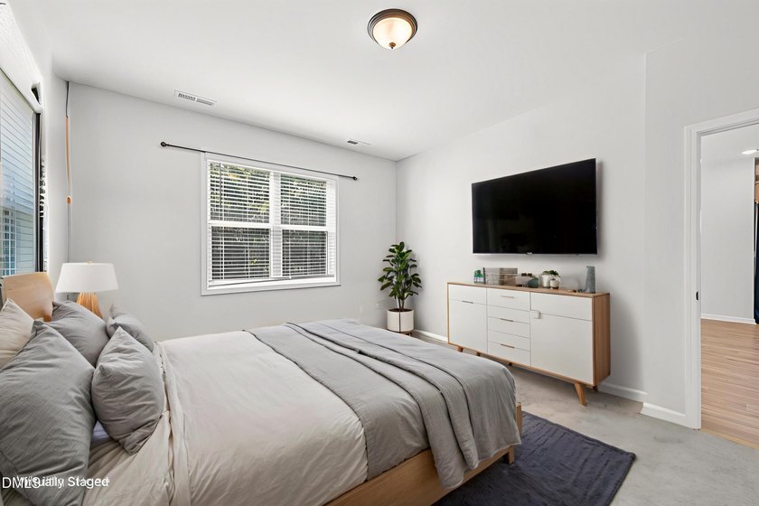 Welcome to your nearly new staycation home at The River at Lake - photo 9