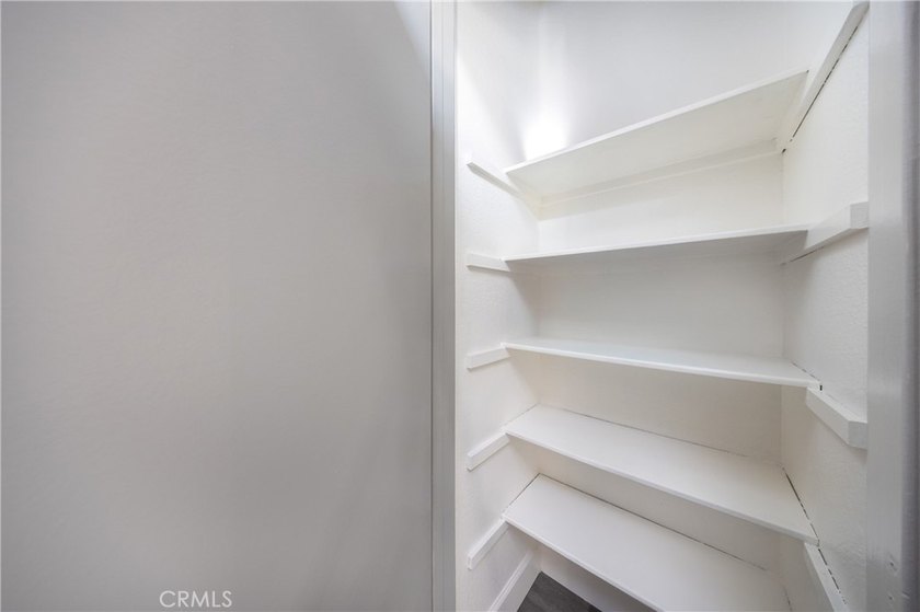Welcome to this beautifully newly renovated first-floor condo - photo 8