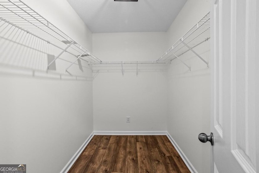 Welcome to 410 Arliss Drive - a beautifully renovated 3 bedroom - photo 21