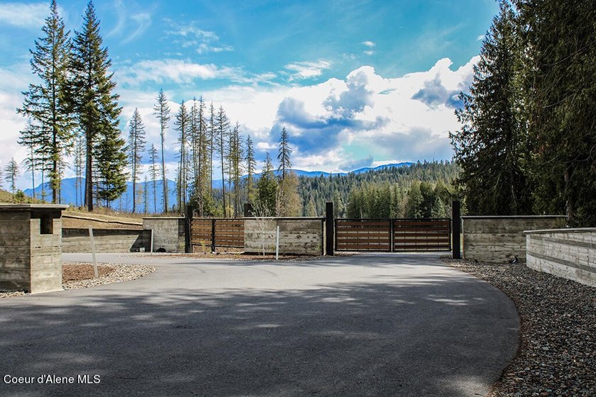 Become part of the exclusive, low-density, gated waterfront - photo 7