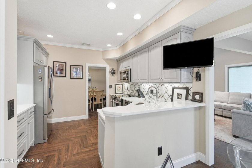 OPEN HOUUSE SUNDAY JULY 26 11-4 PM Welcome to effortless coastal - photo 11