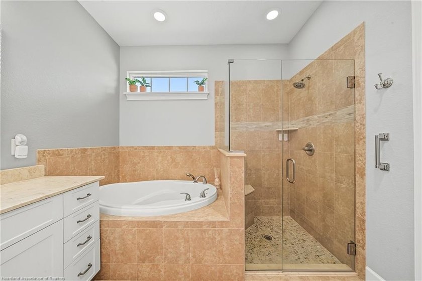 Welcome to Florida living at it's finest This newer home is - photo 15