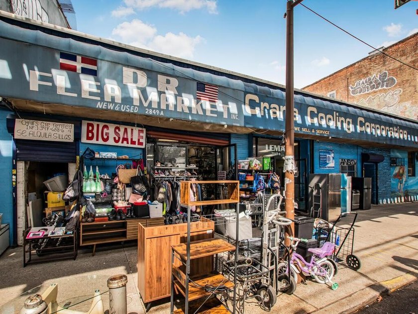 Massive Opportunity to own over 6,628 of retail space in the - photo 16