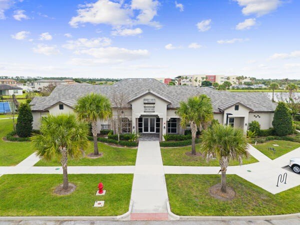Welcome to this inviting 3-bedroom, 2-bathroom single-story home - photo 29
