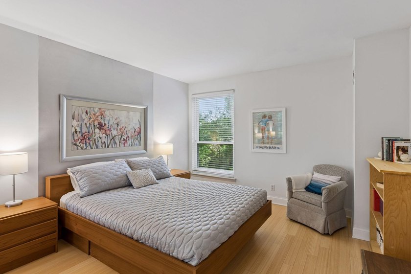 Welcome to Edina's best kept secret! Fountain Woods is like a - photo 25