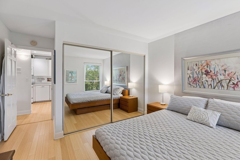 Welcome to Edina's best kept secret! Fountain Woods is like a - photo 26