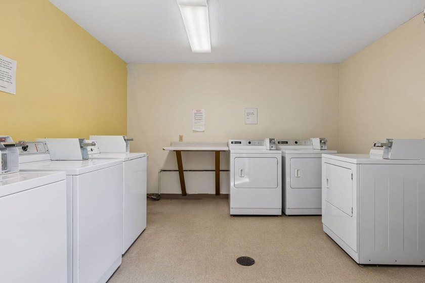 Welcome to Edina's best kept secret! Fountain Woods is like a - photo 36