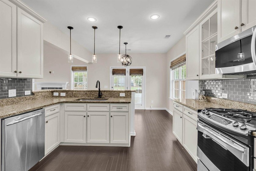 Stunning, single-owner home in Taylor Plantation on the Ashley - photo 17