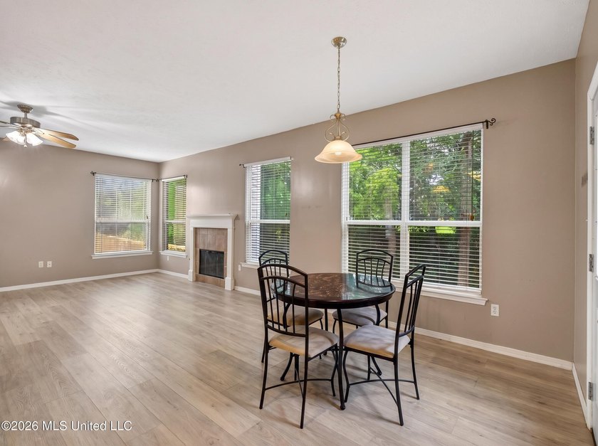 Welcome to 874 Ellington Drive in the highly desirable Popps - photo 14