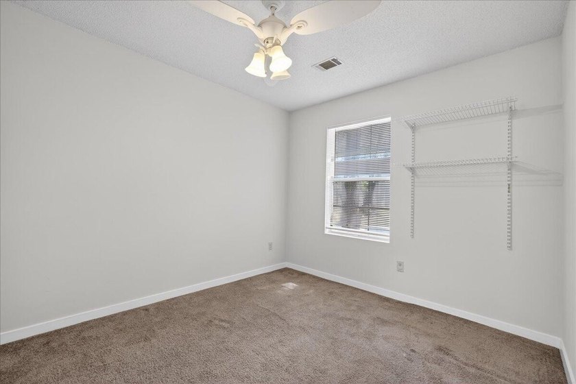 Welcome to this spacious unit located in the heart of North - photo 19