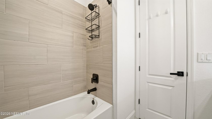 Experience luxury living in the exclusive gated golf and resort - photo 43