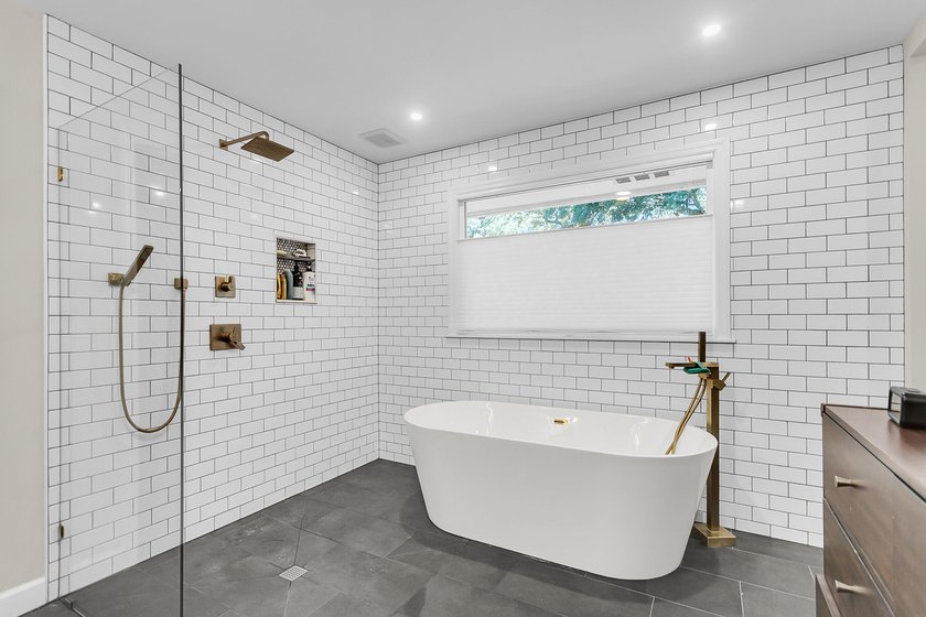 Enjoy a Wonderful Northbridge Terrace location with lots of - photo 33