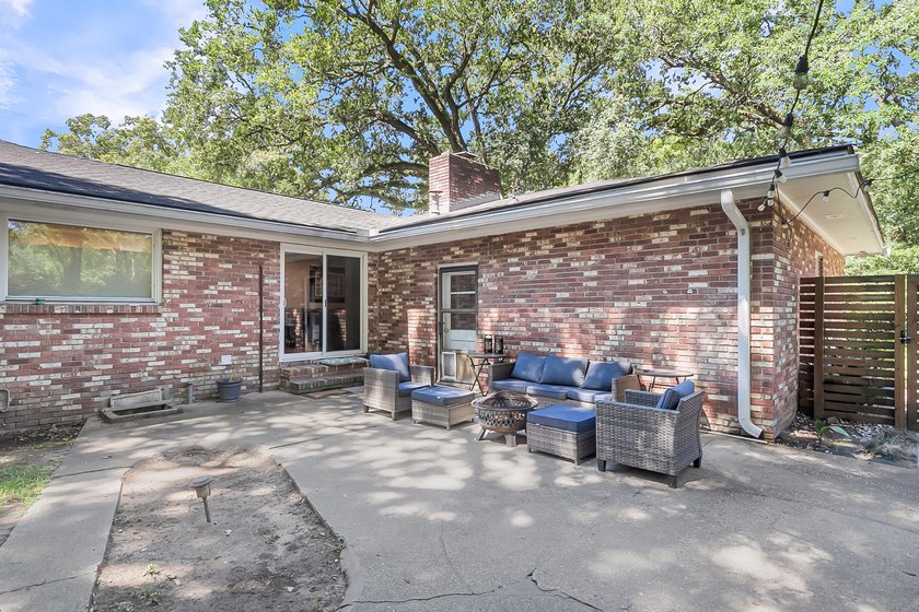 Enjoy a Wonderful Northbridge Terrace location with lots of - photo 42
