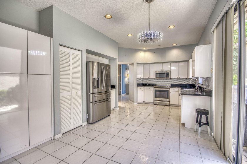 Welcome to 4557 Barclay Fair Way, a beautifully maintained - photo 12