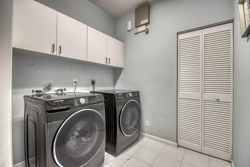 Welcome to 4557 Barclay Fair Way, a beautifully maintained - photo 24