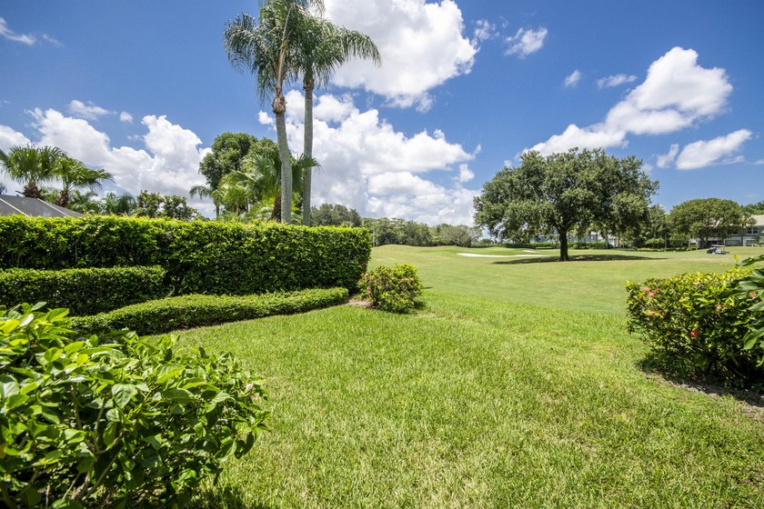 Welcome to 4557 Barclay Fair Way, a beautifully maintained - photo 28