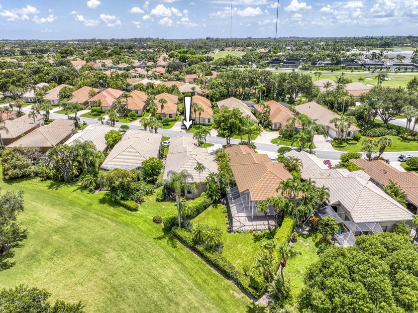 Welcome to 4557 Barclay Fair Way, a beautifully maintained - photo 39