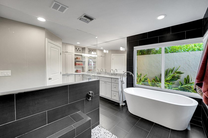 Welcome to this gorgeous one-story home featuring 3 bedrooms 3 - photo 54