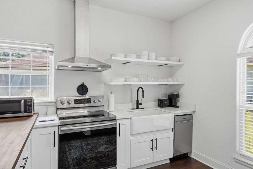 Recently updated Miramar Beach home on a cul-de-sac with a - photo 14