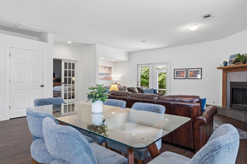 Recently updated Miramar Beach home on a cul-de-sac with a - photo 21