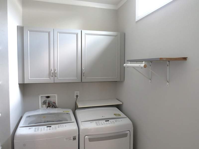 You will love this pre-owned 2021 Palm Harbor 3/2 split plan - photo 36