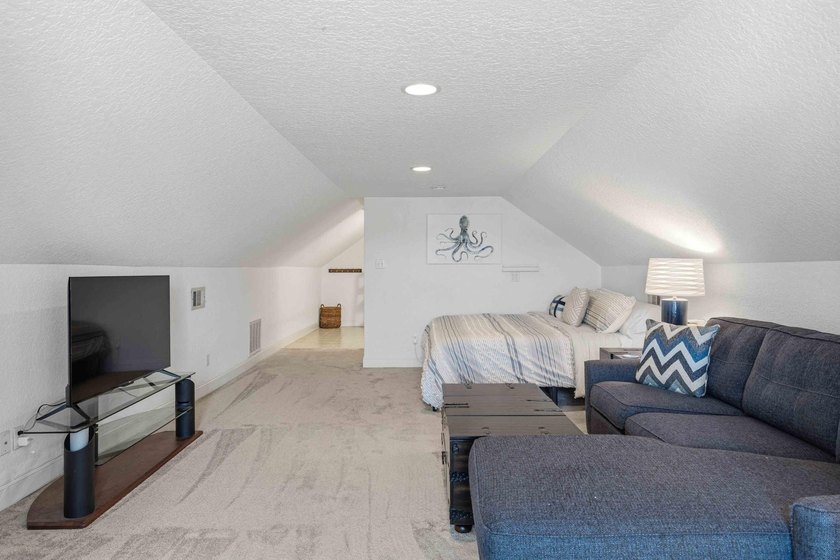 Recently updated Miramar Beach home on a cul-de-sac with a - photo 42