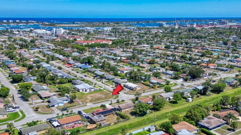 Exclusive and Prestine Corner Lot located in the subdivision of - photo 17