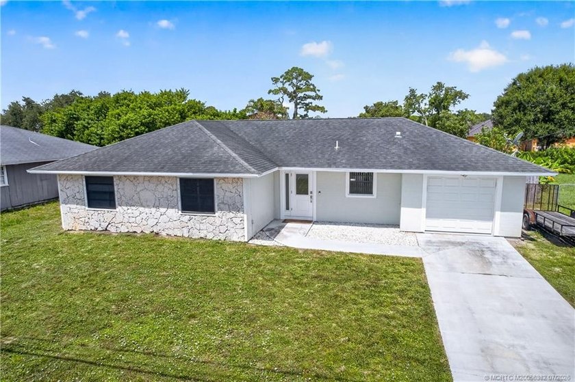 Welcome to the highly desirable Indian River Estates! This - photo 28