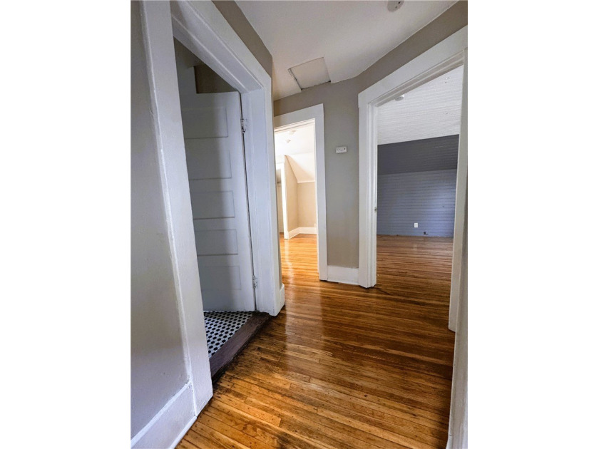Come see this charming 3-bedroom, 1-bath single-family home - photo 12